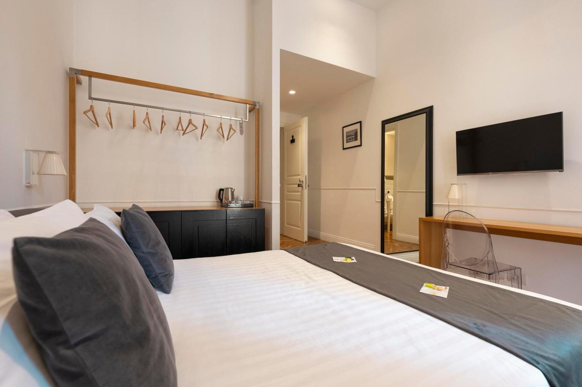 Vanity Navona Hotel
